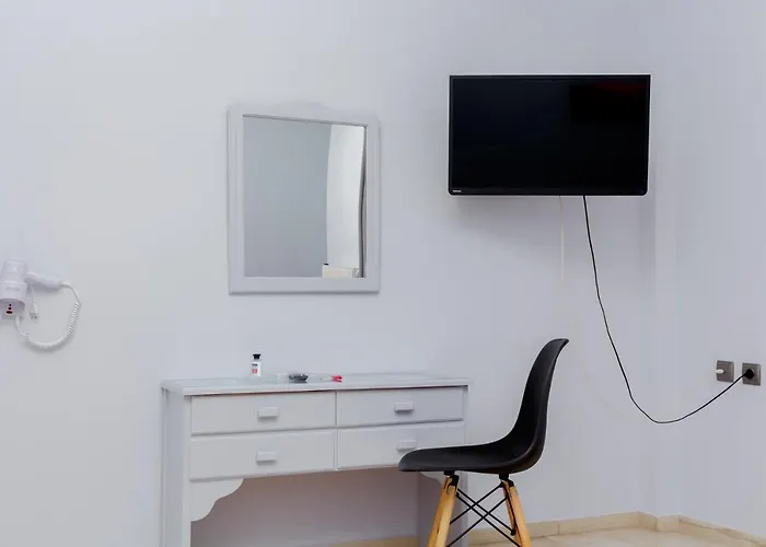 Finikas Лариса